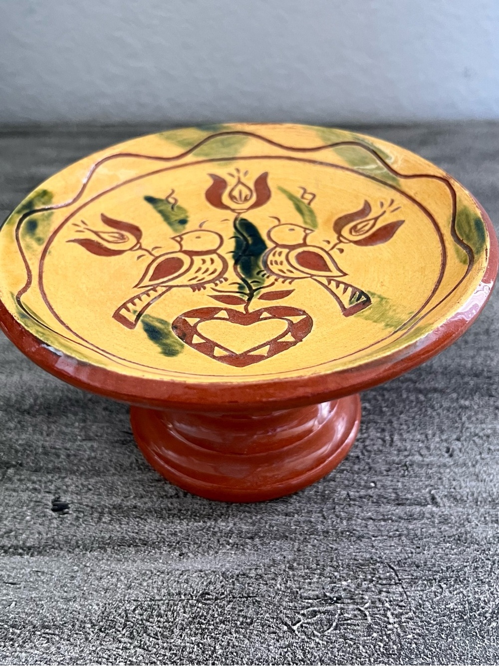Vintage MEL redware Pottery pedestal bowl plate In sgraffito "Birds Over Heart"